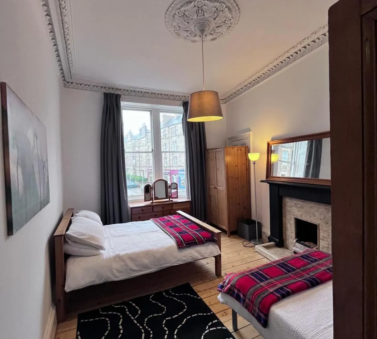Summer Apartment Edinburgh Meadows